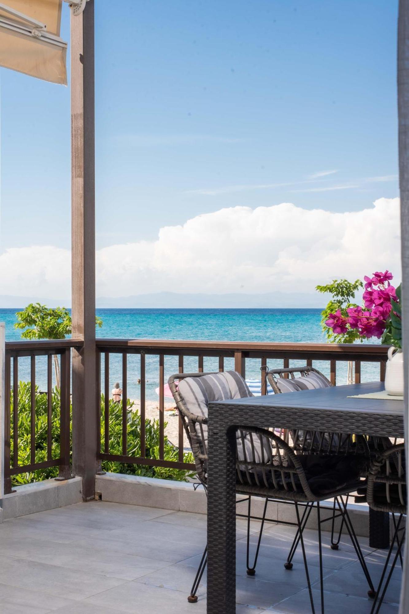 Villa Houseloft Horizon Seafront Pefkochori Extérieur photo