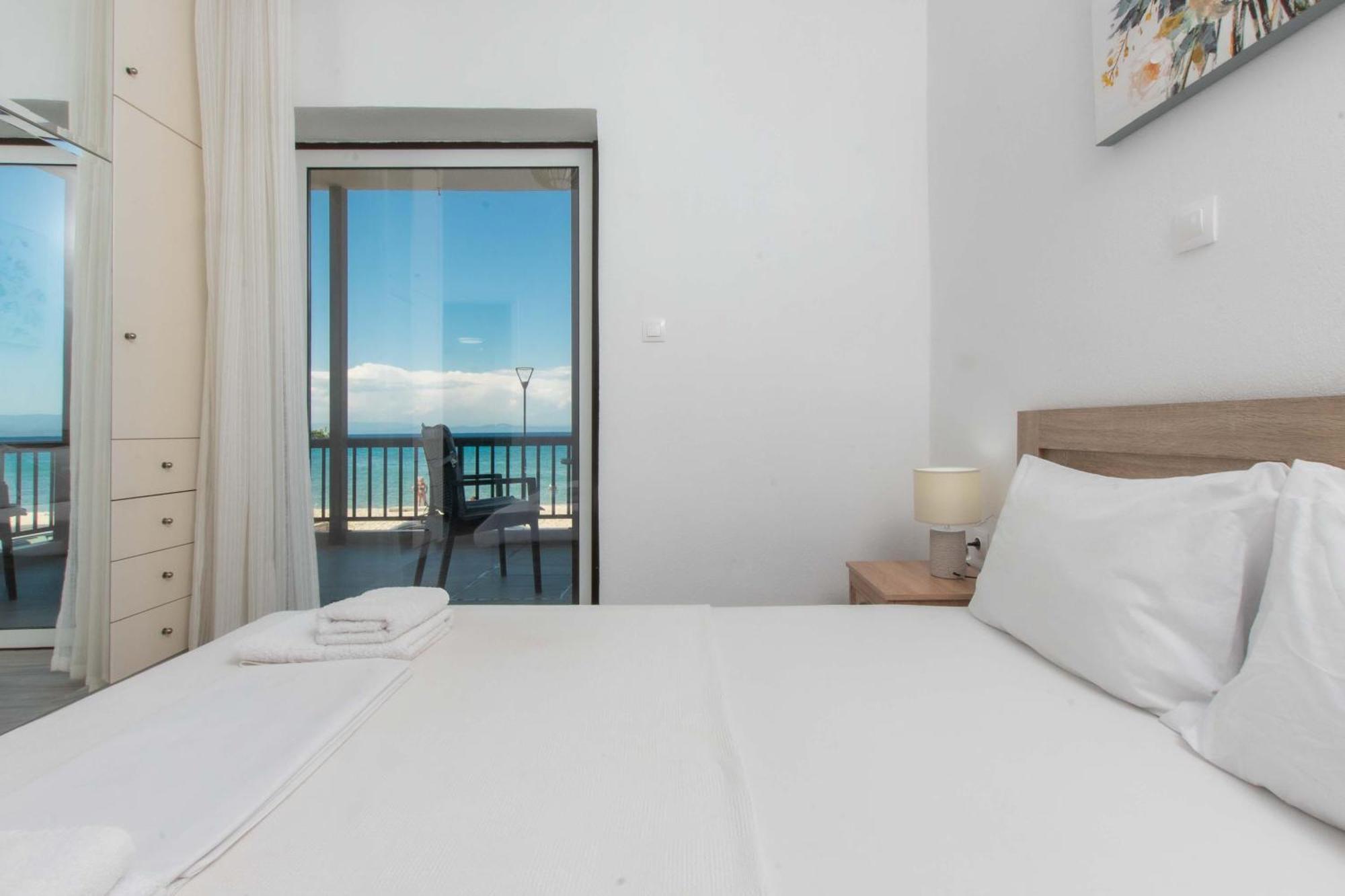 Villa Houseloft Horizon Seafront Pefkochori Extérieur photo